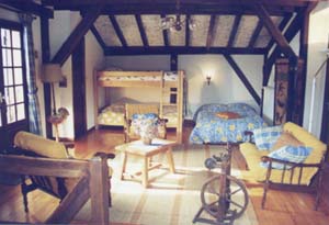 Salle de s&eacute;jour / chambre au 1er &eacute;tage